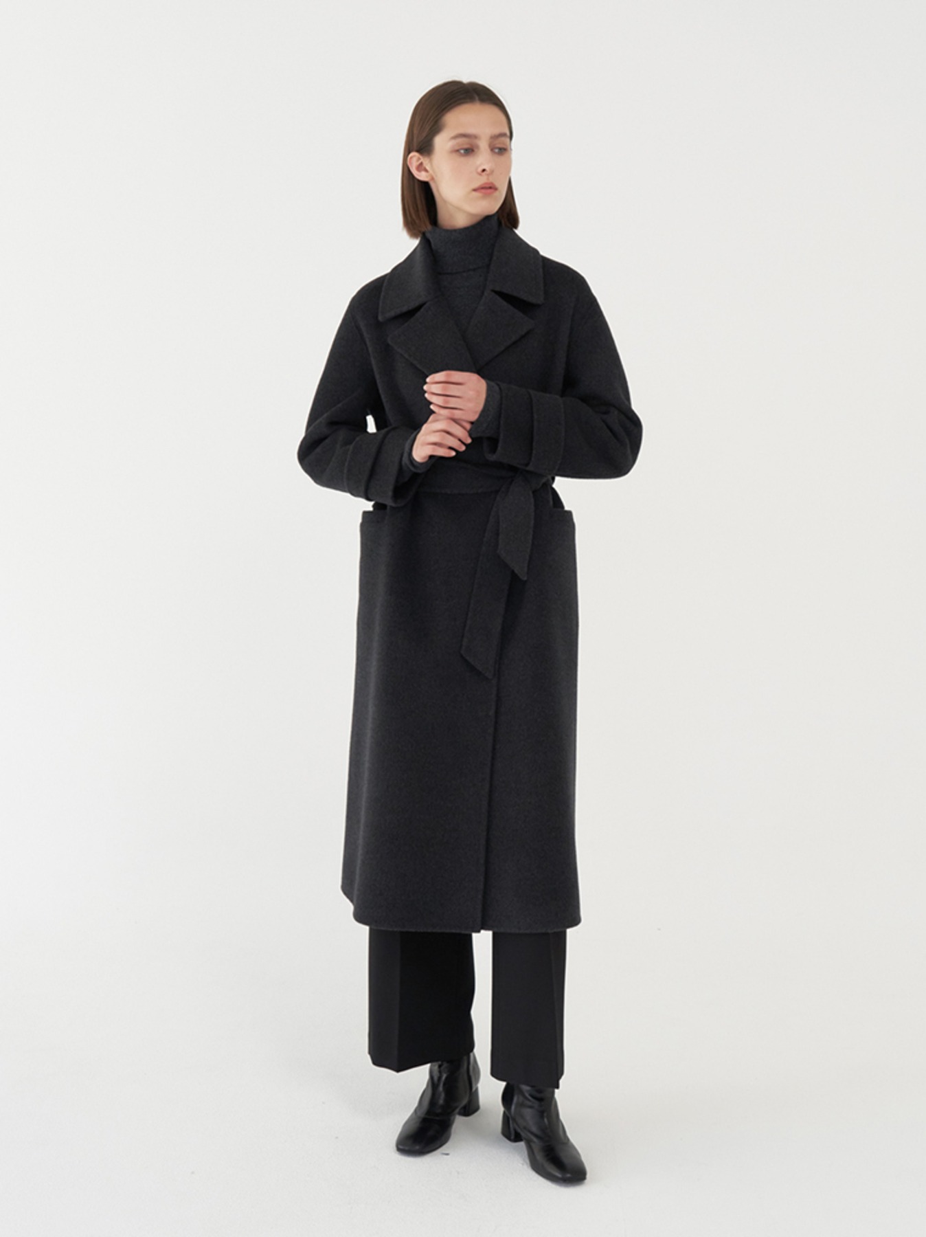 Wool blend hand-made long coat M3D785